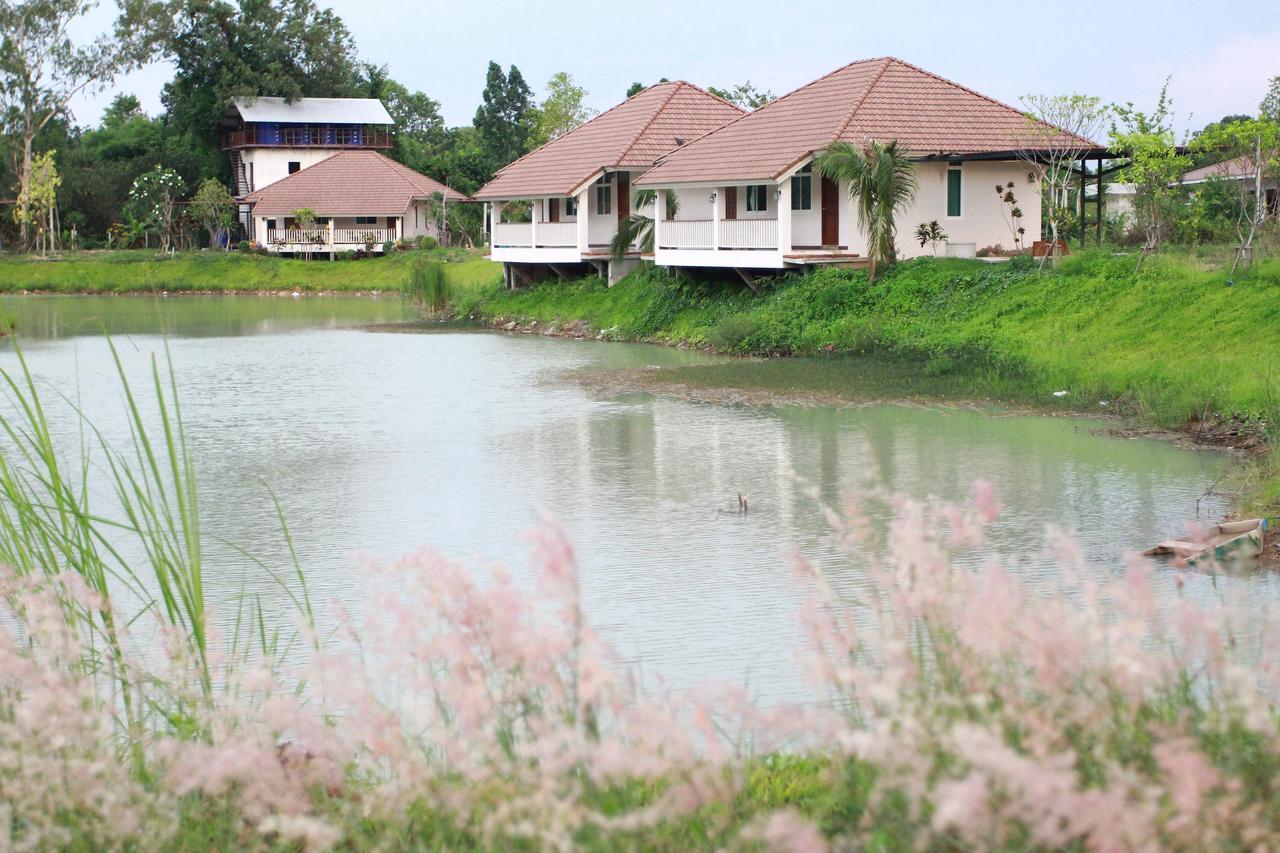 Pirom Lake And Resort Si Maha Phot Bagian luar foto