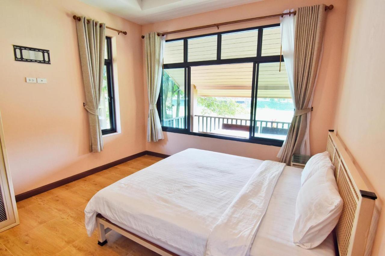 Pirom Lake And Resort Si Maha Phot Bagian luar foto